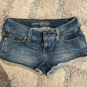 American eagle booty shorts